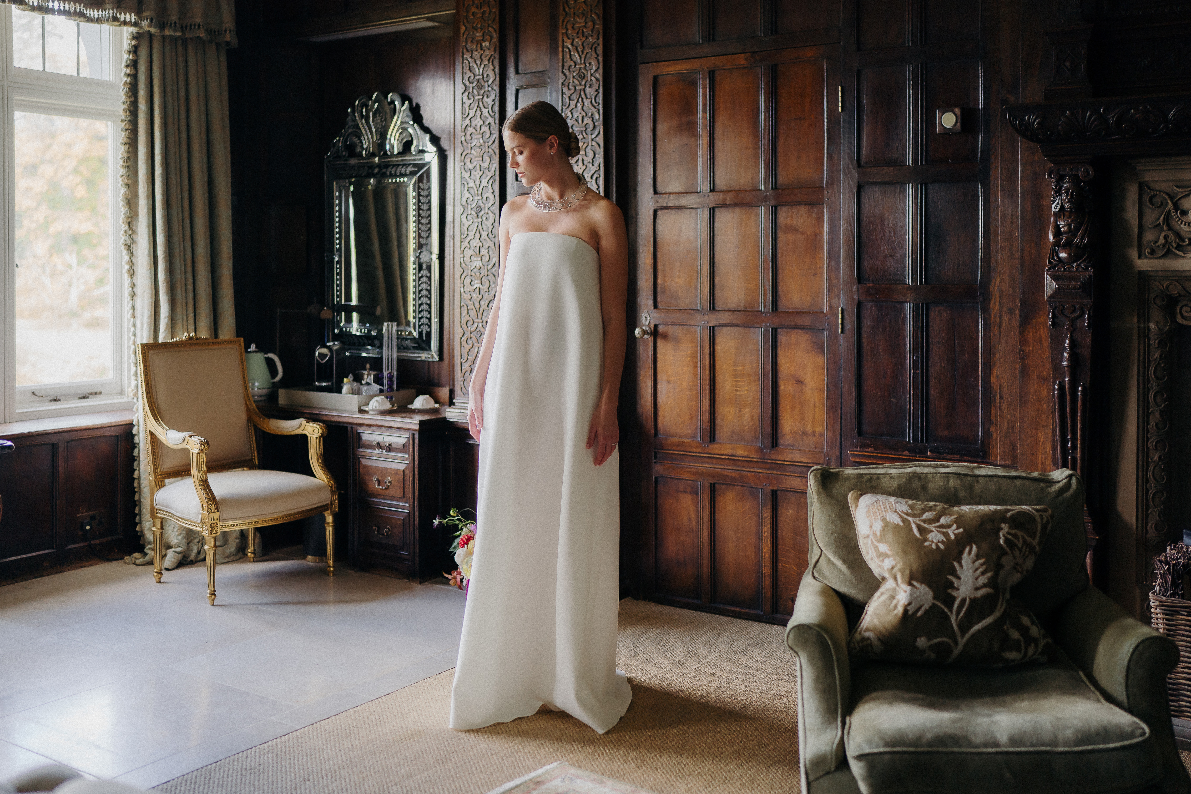 Hair and makeup at Cowdray House by www.london-weddingphotographer.com
